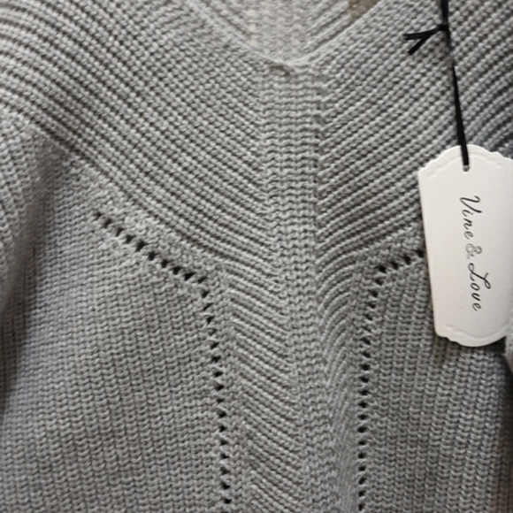 Open shoulder sweater - Picture 5 of 5